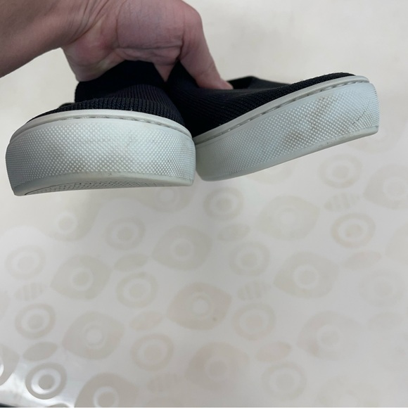 Rothy's women’s the original slip on sneaker black size 9.5 Slip-On Flats - Picture 8 of 9